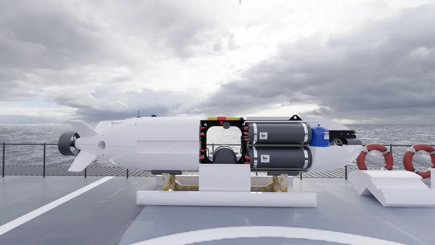 Drone sottomarino LUUV prodotto dalla Saab a bordo di una nave nel Mar Baltico, progettato per la sorveglianza autonoma grazie all’intelligenza artificiale.