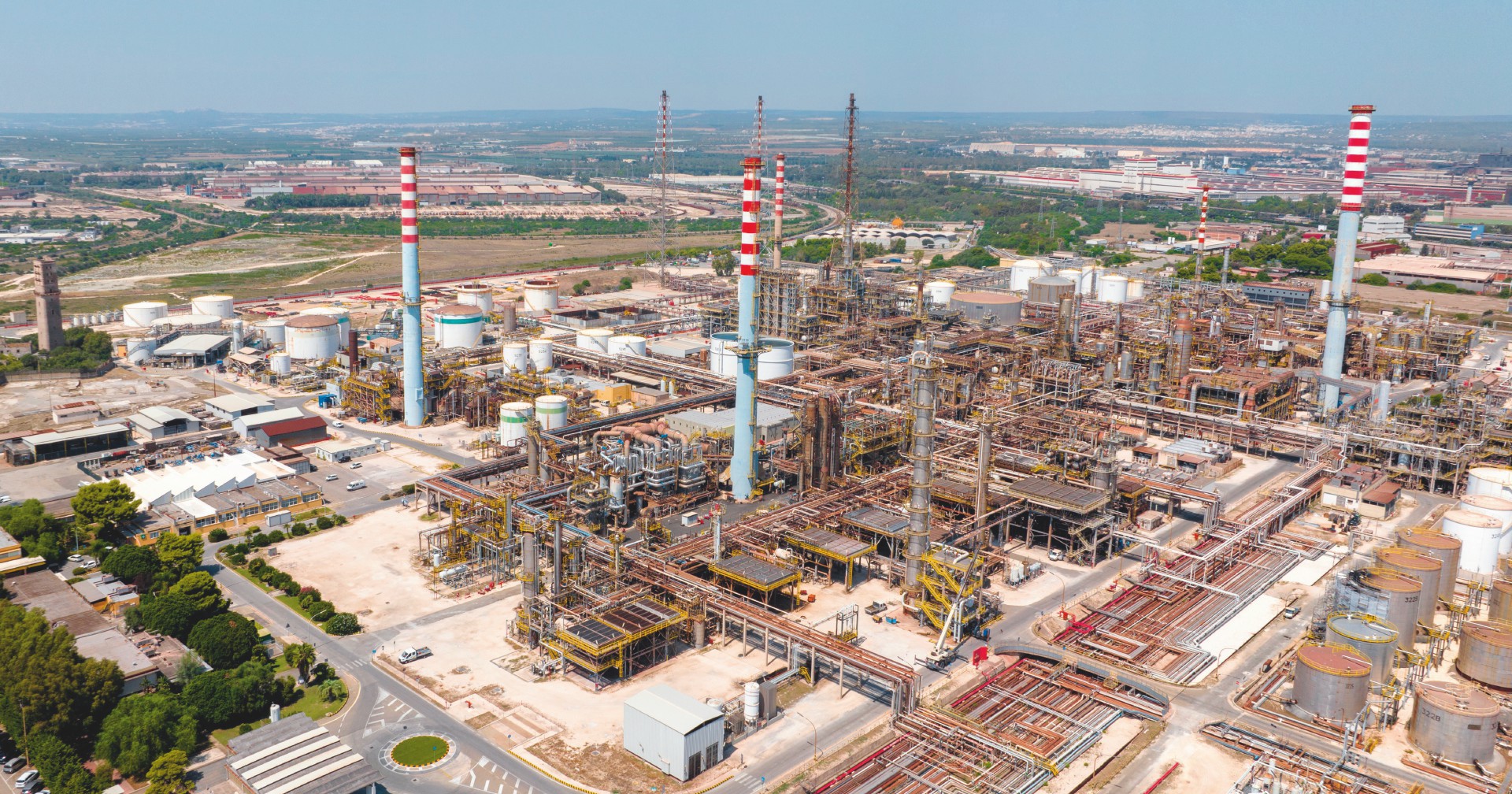 Droni non autorizzati sull'ILVA a Taranto.