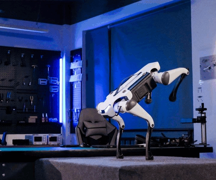SPIKE AI: robot quadrupede per laser scanning e analisi ambientale.