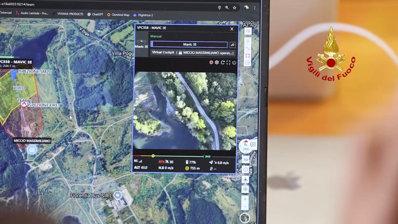 l cuore dell'addestramento si è poi concentrato sui sistemi aerei a pilotaggio remoto. È stata provata e testata la nuova configurazione del Lifeseeker, installato sul drone DJI Matrice 300.