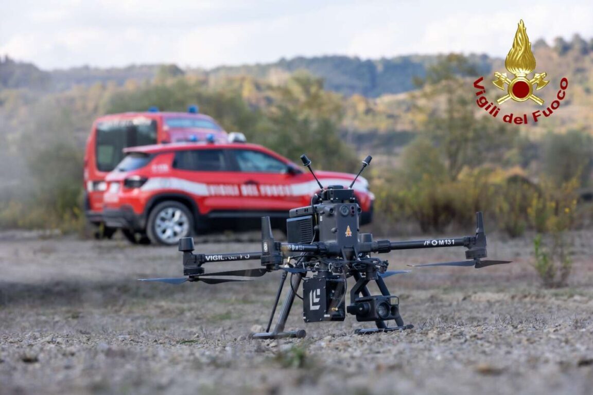 Droni VVF Toscana: addestramento con Lifeseeker e sistemi "tethered".