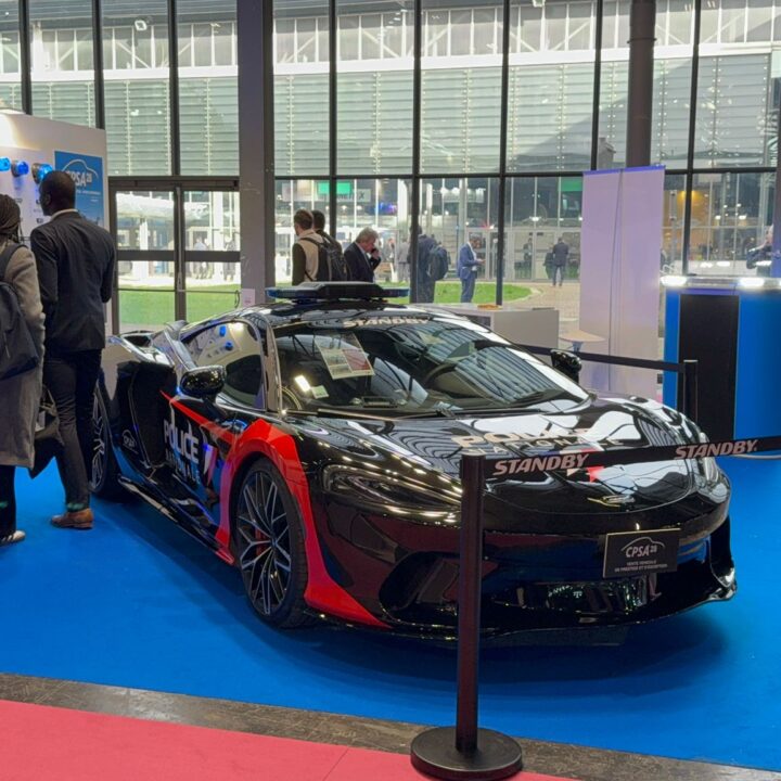 Le tecnologie protagoniste di Milipol Paris 2025: droni, piattaforme integrate e intelligenza artificiale per la sicurezza pubblica e privata.