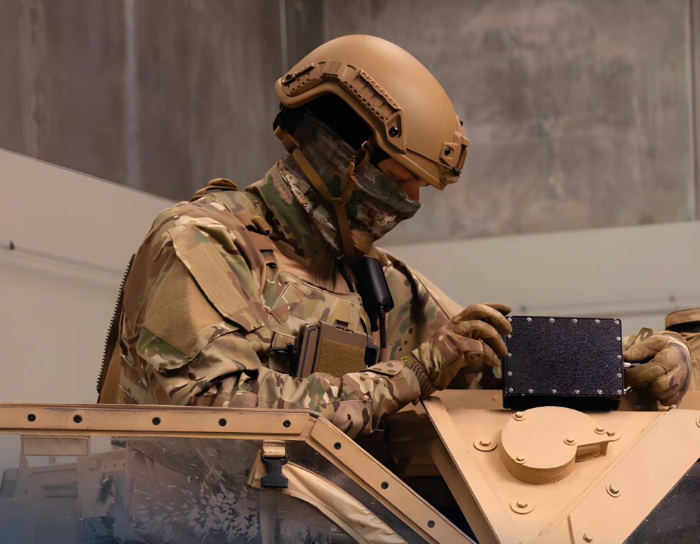 ReSCAN, radiogoniometro passivo RF, supporta ReCAS nell&rsquo;individuazione di segnali di controllo e video, contribuendo alla localizzazione del drone.