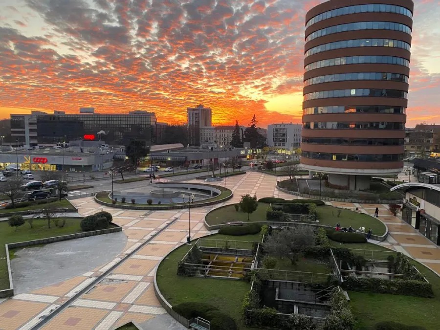 Sesto San Giovanni rafforza la sicurezza: droni, metal detector portatili e controlli mirati contro i reati giovanili.
