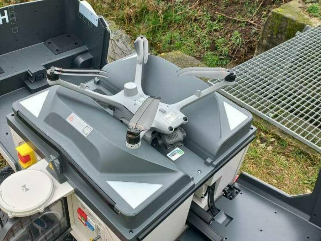 Sulla A15 Parma–La Spezia parte la sperimentazione con droni collegati al COC per sorveglianza in tempo reale e interventi più rapidi.