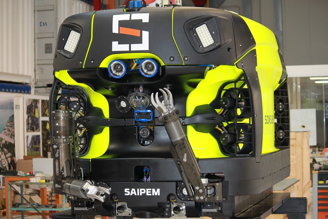Robotica subacquea made in Italy: Saipem, con Sonsub, sviluppa la flotta Hydrone per operazioni offshore autonome.