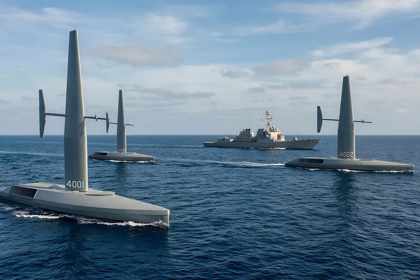 Spectre è un drone marino a vela lungo circa 52 metri, sviluppato da Saildrone con il coinvolgimento del team di Coppa America American Magic.
