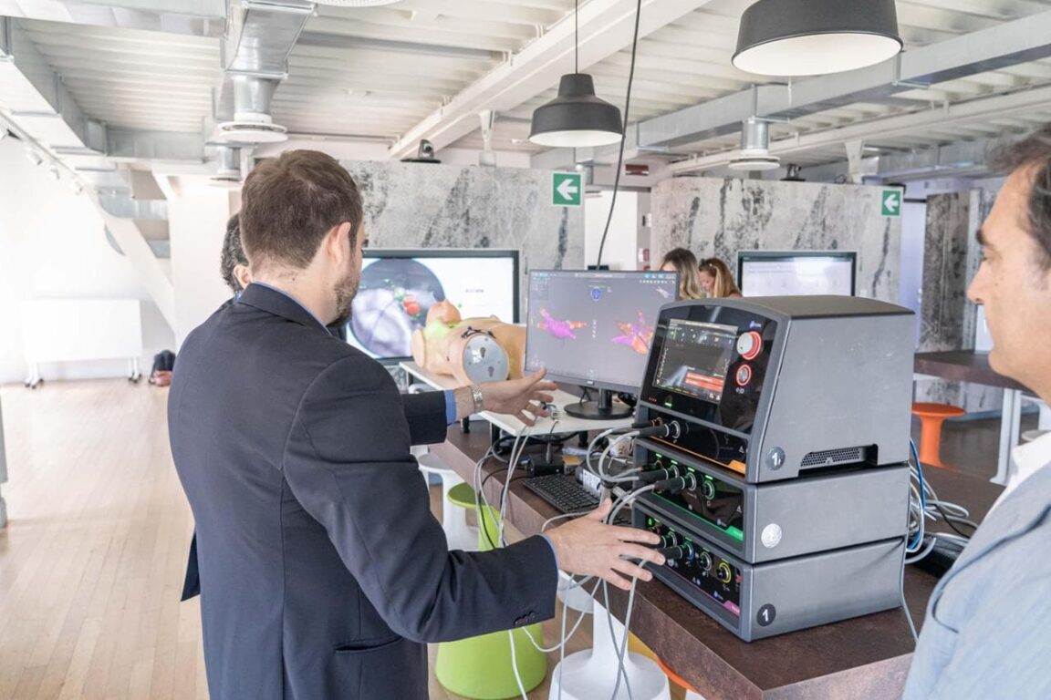 L'evoluzione in Healthcare Technology Company: come cambia l'approccio clinico con l'intelligenza artificiale Medtronic.