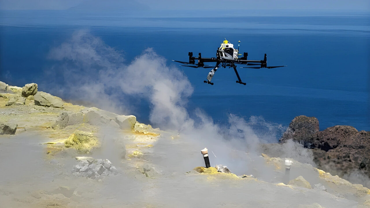 Droni e laser per prevedere le eruzioni: la nuova frontiera del monitoraggio vulcanico testata sull'isola di Vulcano.