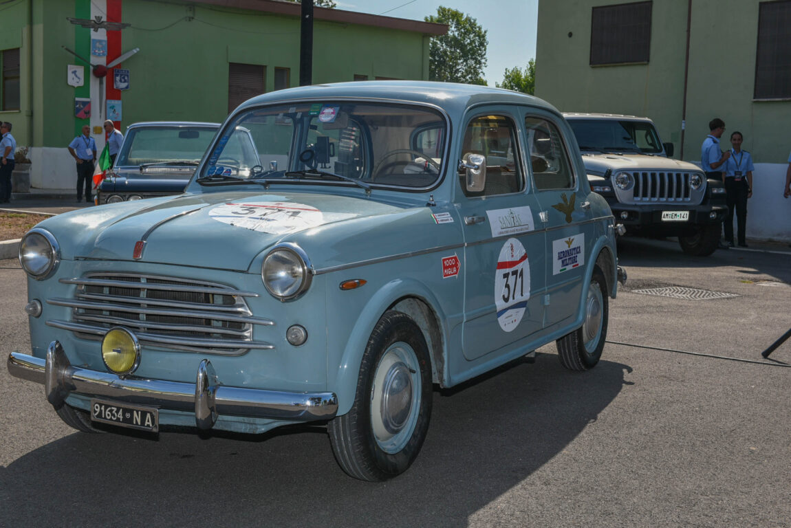 L'esposizione dei veicoli e delle attrezzature del settore motorizzazione a cura dei Gruppi Manutenzione Autoveicoli di Forlì e Bari.