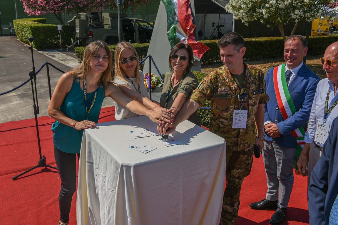 L'apertura ufficiale dell'Industry Day presso la base dell'Aeronautica Militare di Fiumicino.